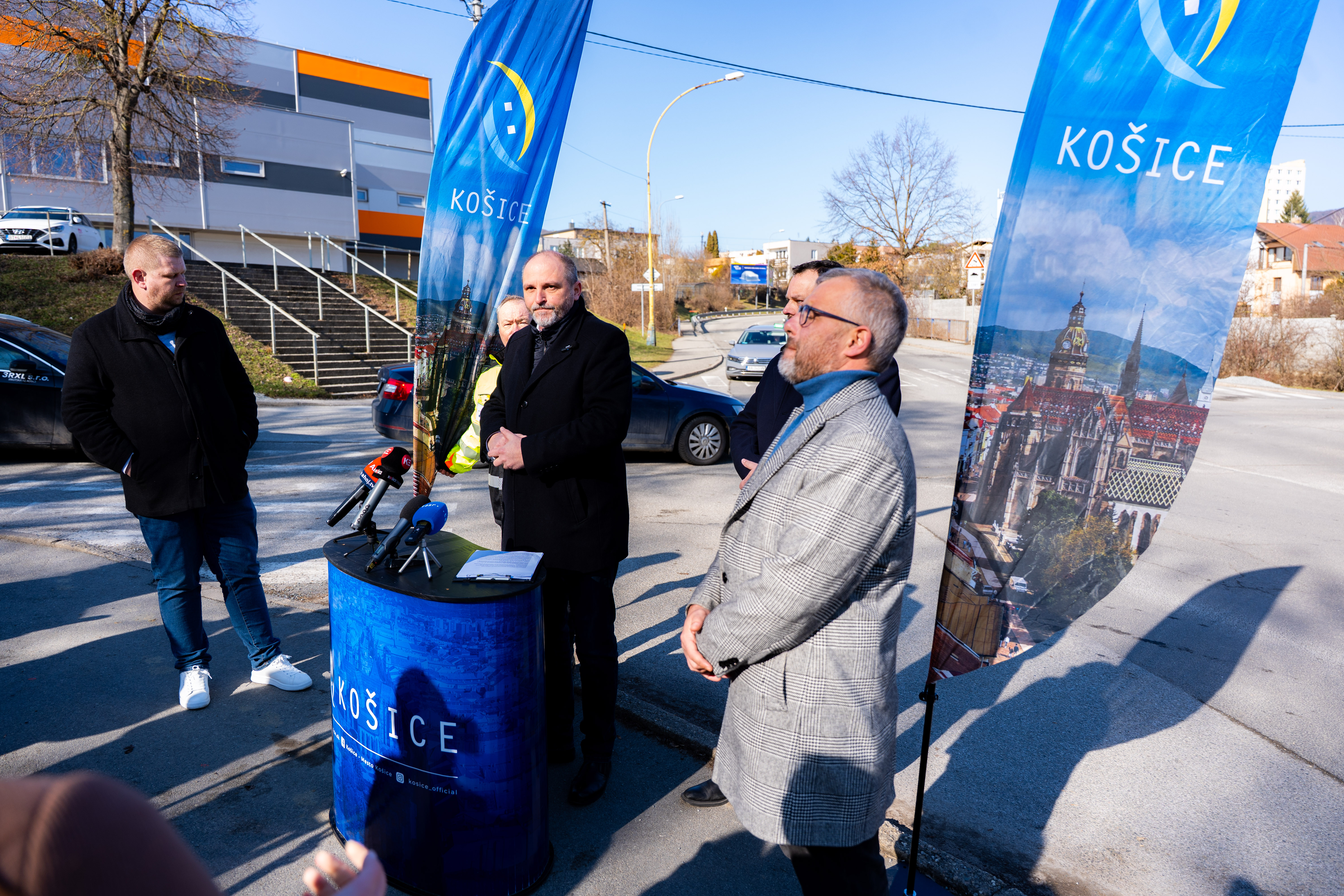 stretnutie ku vystavbe okruznej krizovatky Kostolianska cesta-11